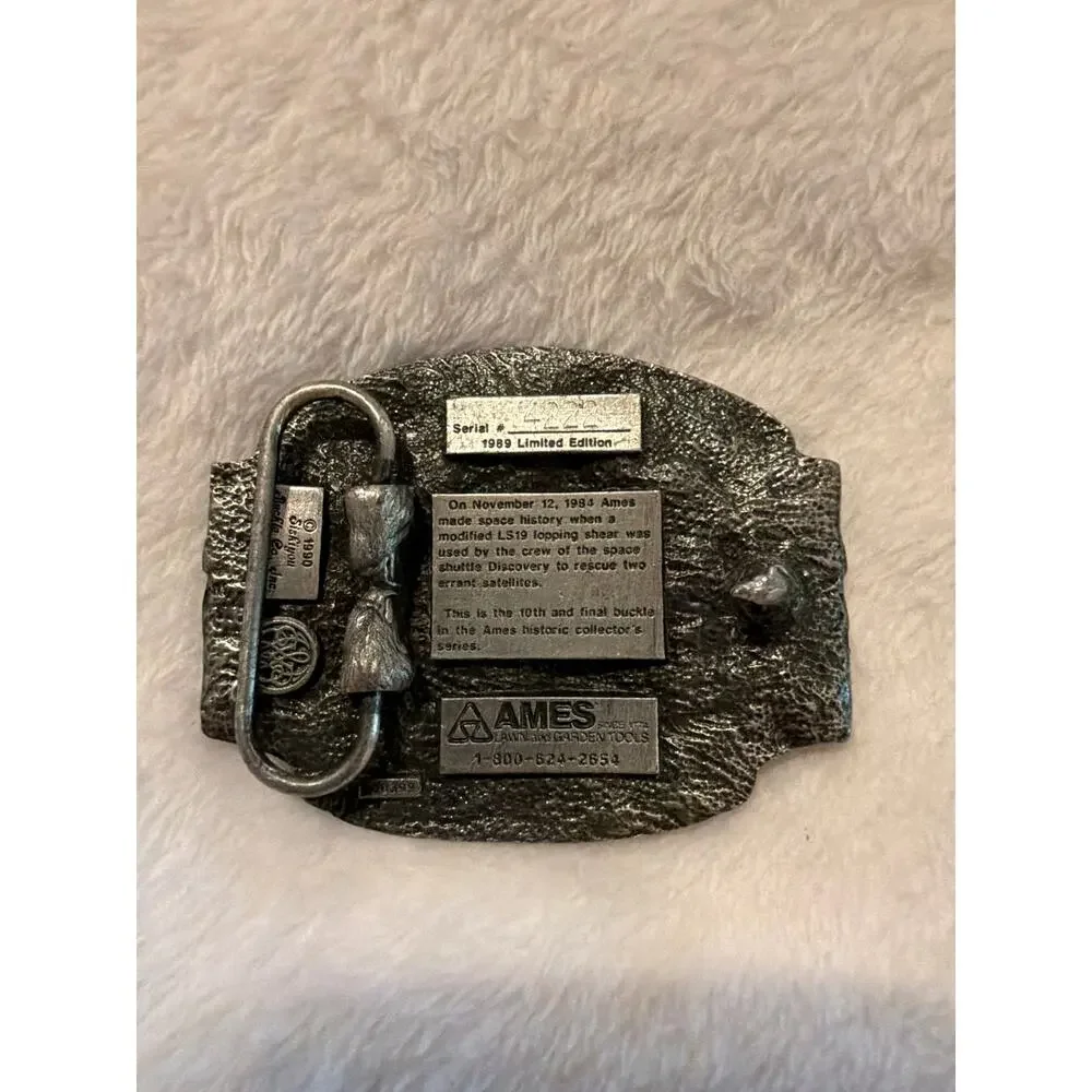 Siskiyou L.E. 1989 Ames Tools Space Shuttle Discovery 1984 3D Pewter Buckle
